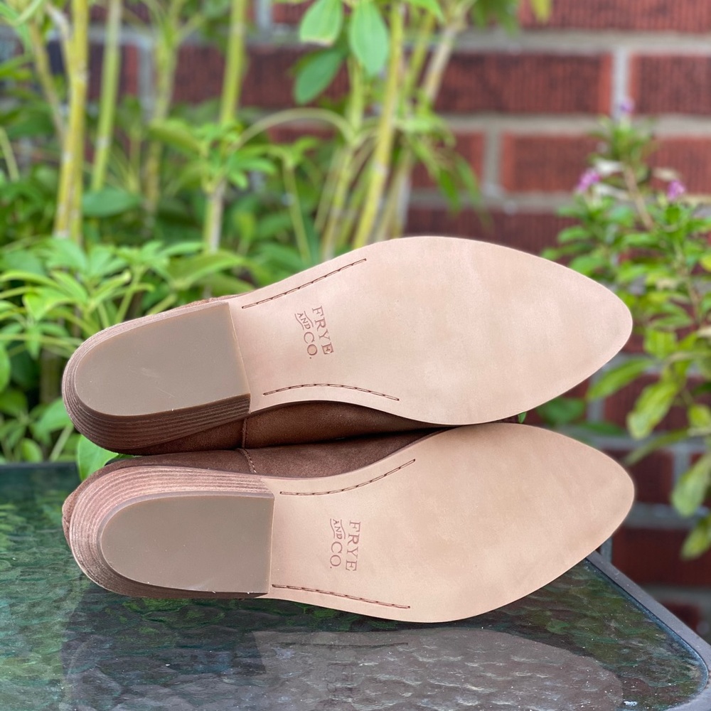 🆕 Frye and Co. Women's Rubie Zip Ankle Boot - Picture 9 of 11